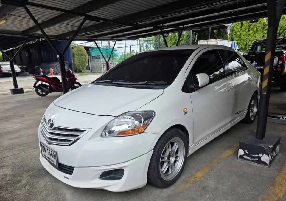 2010 Toyota Vios II 2
