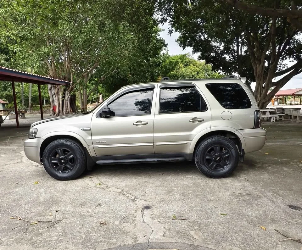 2012 Toyota Innova I 2