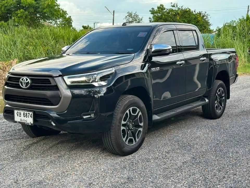 2021 Toyota Hilux VIII 2