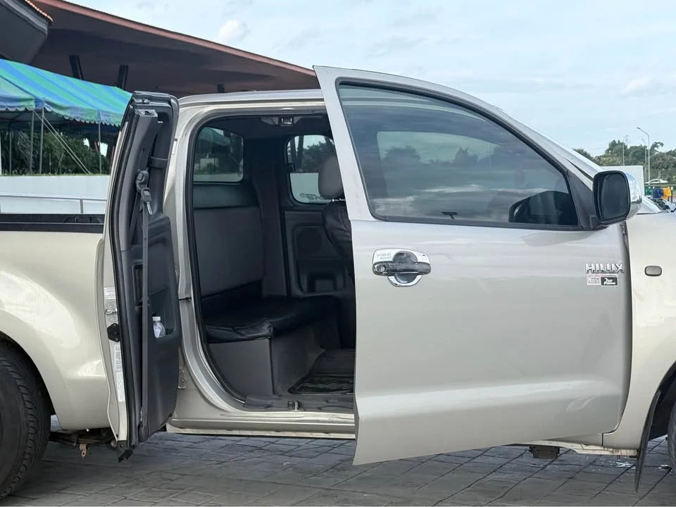 2013 Toyota Hilux VII 2