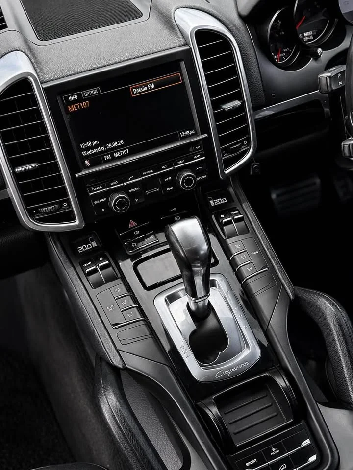 2011 Porsche Cayenne II 2