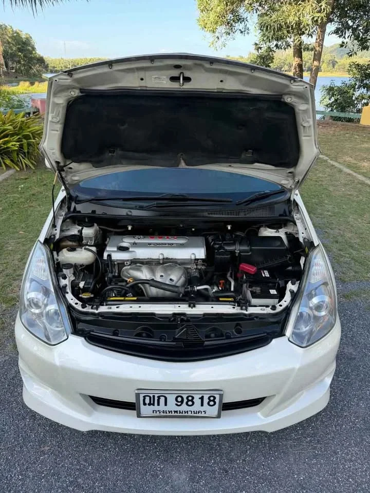 2008 Toyota Wish I 3