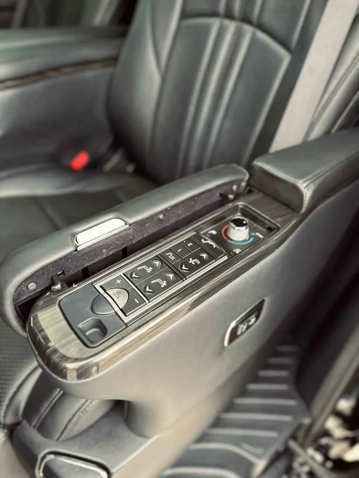2021 Lexus LM I 2