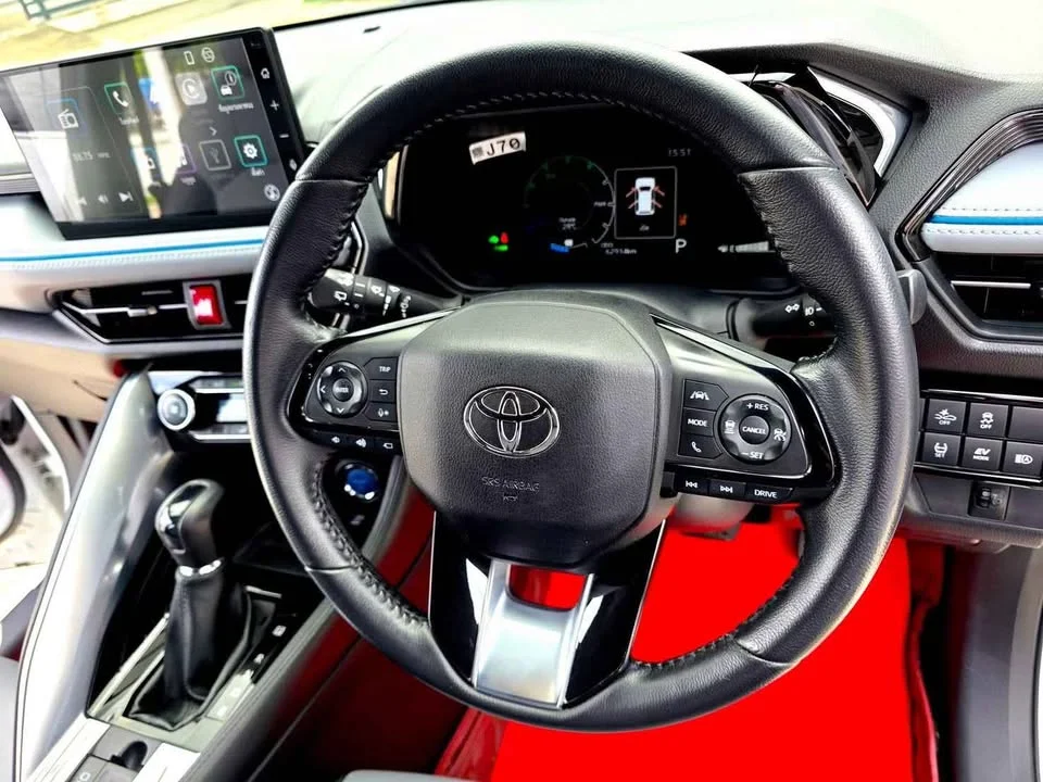 2024 Toyota Yaris Cross AC200 3