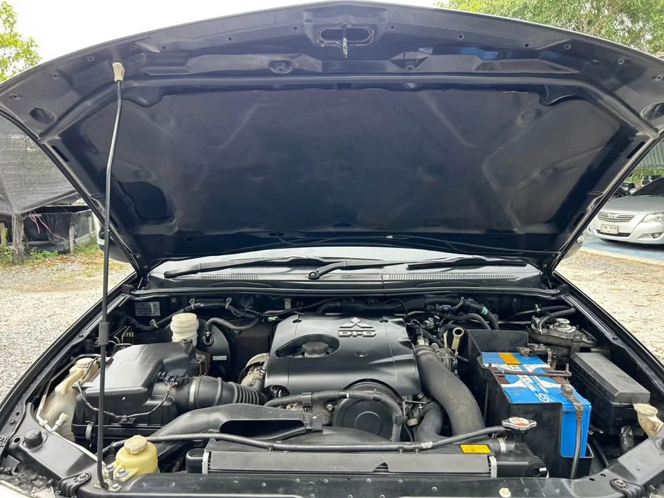 2013 Mitsubishi Pajero Sport II 3