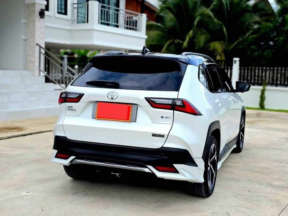 2024 Toyota Yaris Cross AC200 2