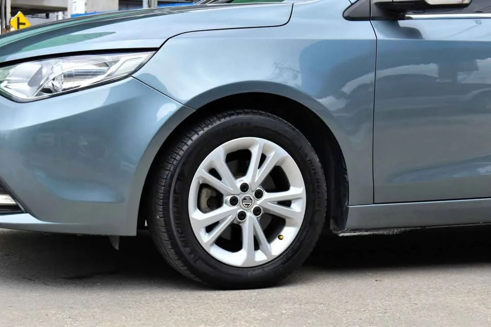 2016 MG 5 I  3
