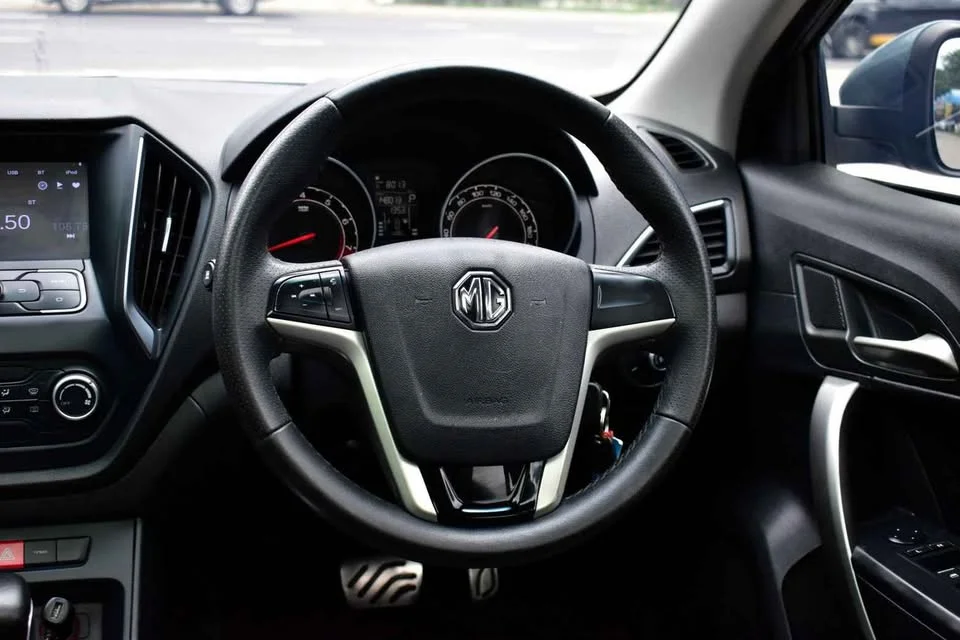 2016 MG 5 I  2