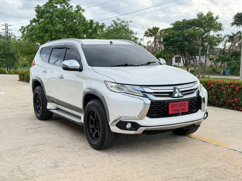 2015 Mitsubishi Pajero Sport III 3