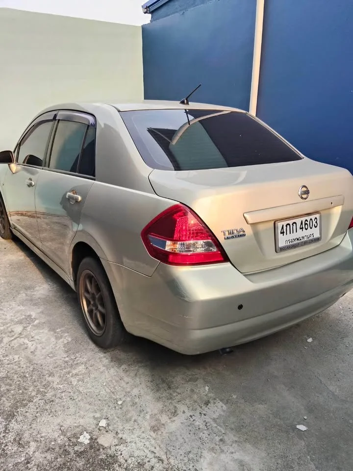 2010 Nissan Tiida I (C11) 3