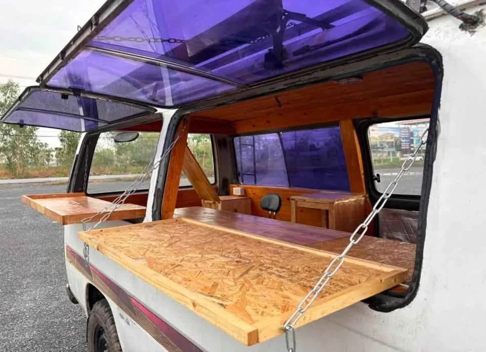 1993 Nissan Urvan IV (E24) 3