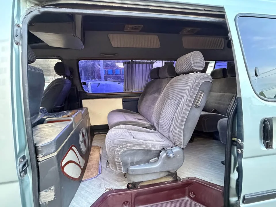 1996 Toyota Commuter IV (H100) 2