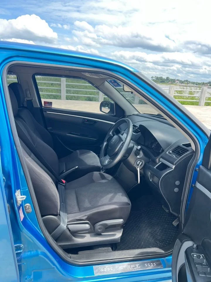 2014 Suzuki Swift II 2