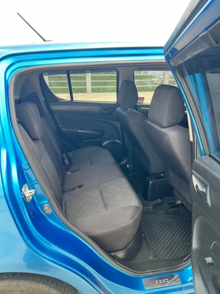 2014 Suzuki Swift II 3