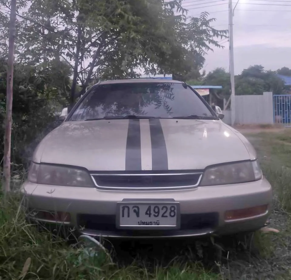 1995 Honda Accord V 2
