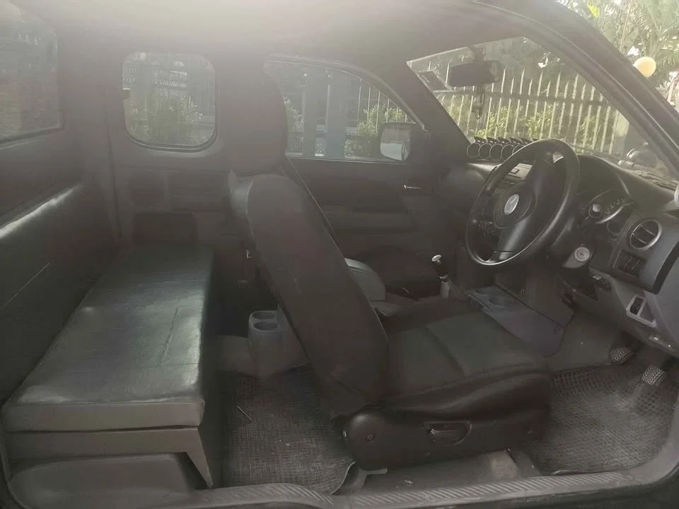 2011 Mazda BT-Series I 2