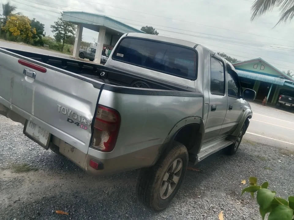 2002 Toyota Hilux Tiger VI 2