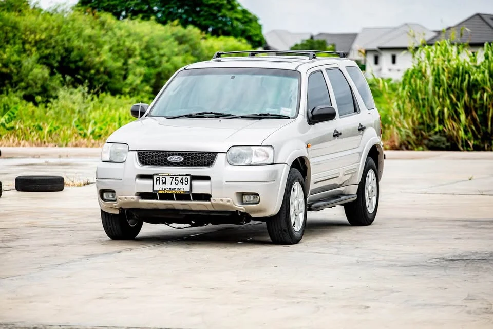 2004 Ford Escape I 3