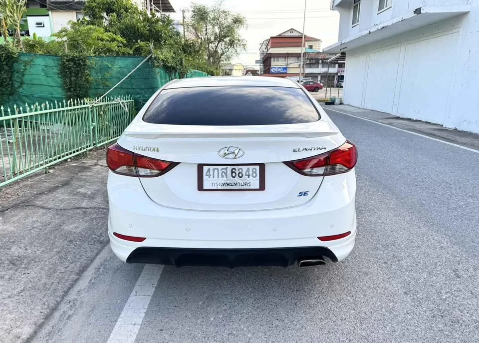 2016 Hyundai Elantra V 3