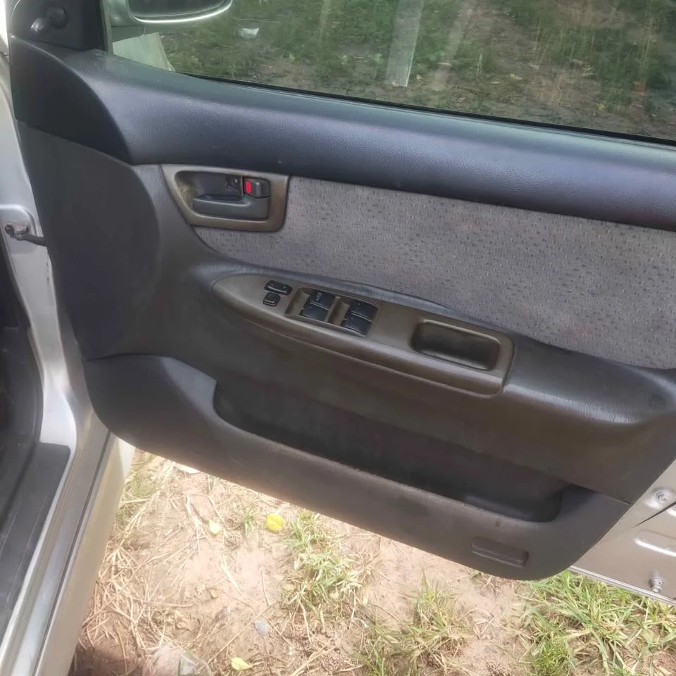 Toyota Corolla Altis IX (E120) 3