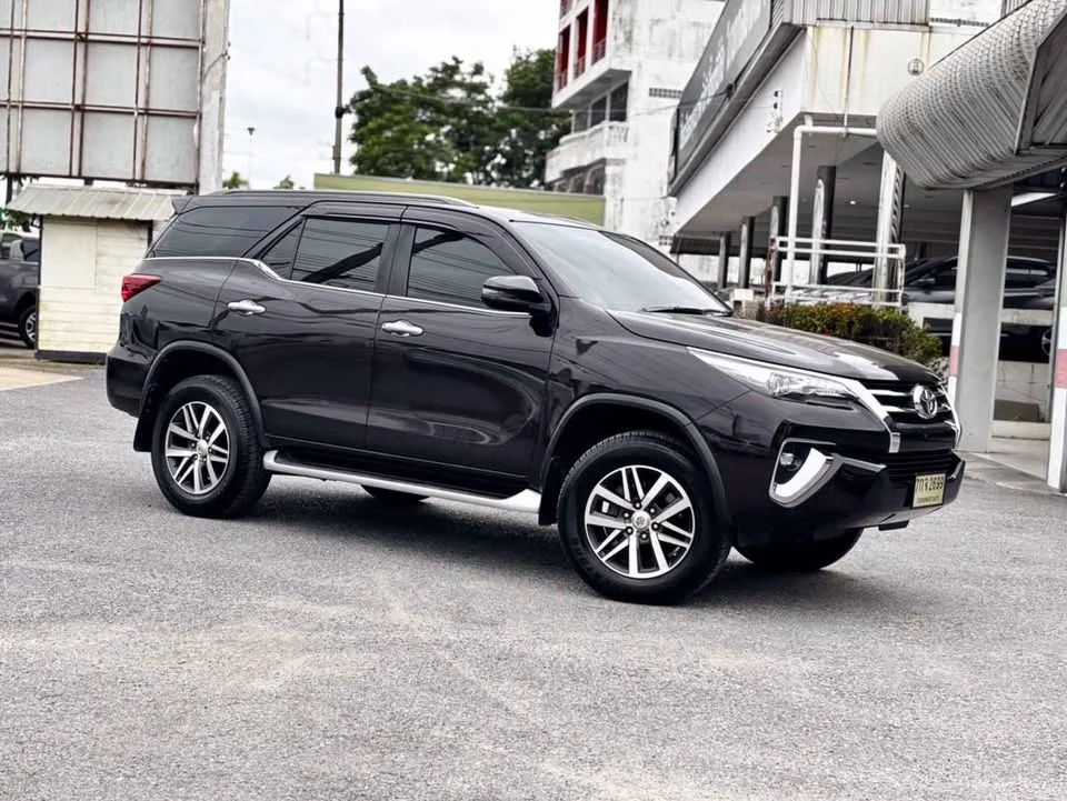 2018 Toyota Fortuner II 2