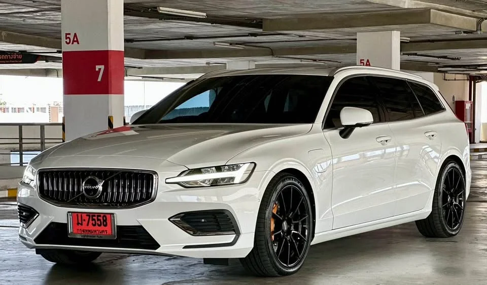 2023 Volvo V60 II 2
