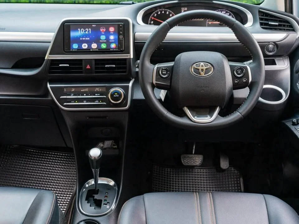 2018 Toyota Sienta II 3