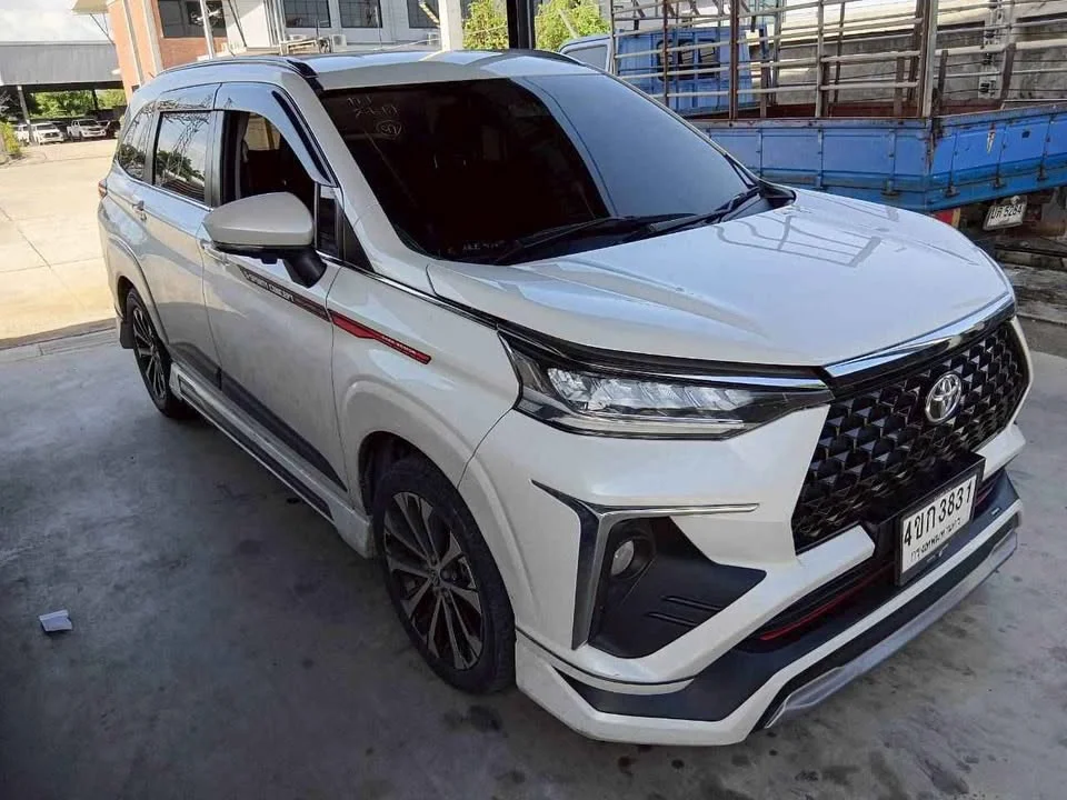2023 Toyota Veloz III 3