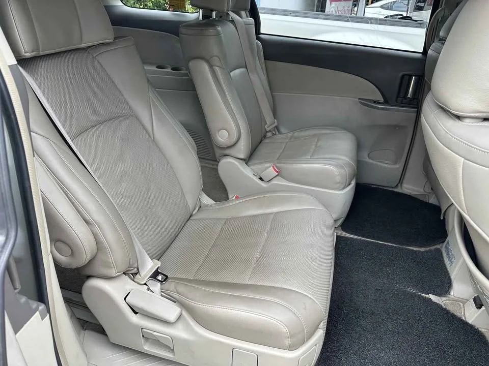2007 Toyota Estima III 3