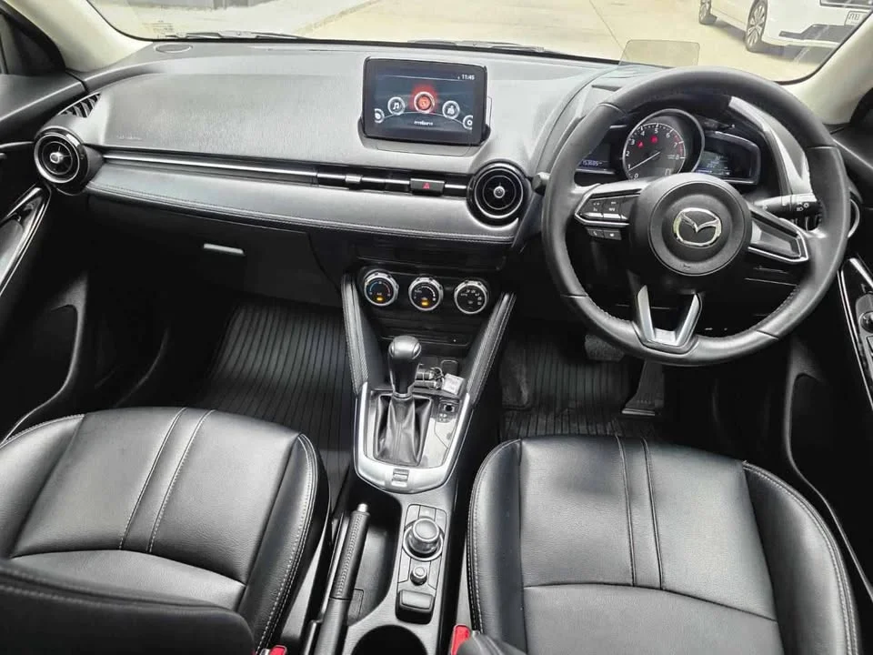 2017 Mazda 2 III 2