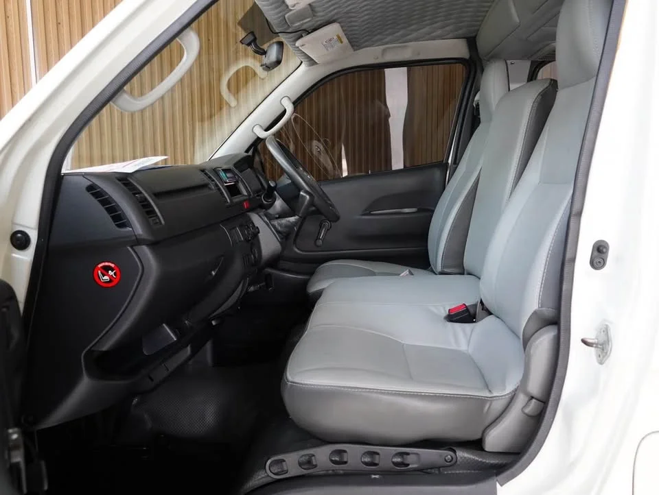 2017 Toyota HiAce V (H200) 2