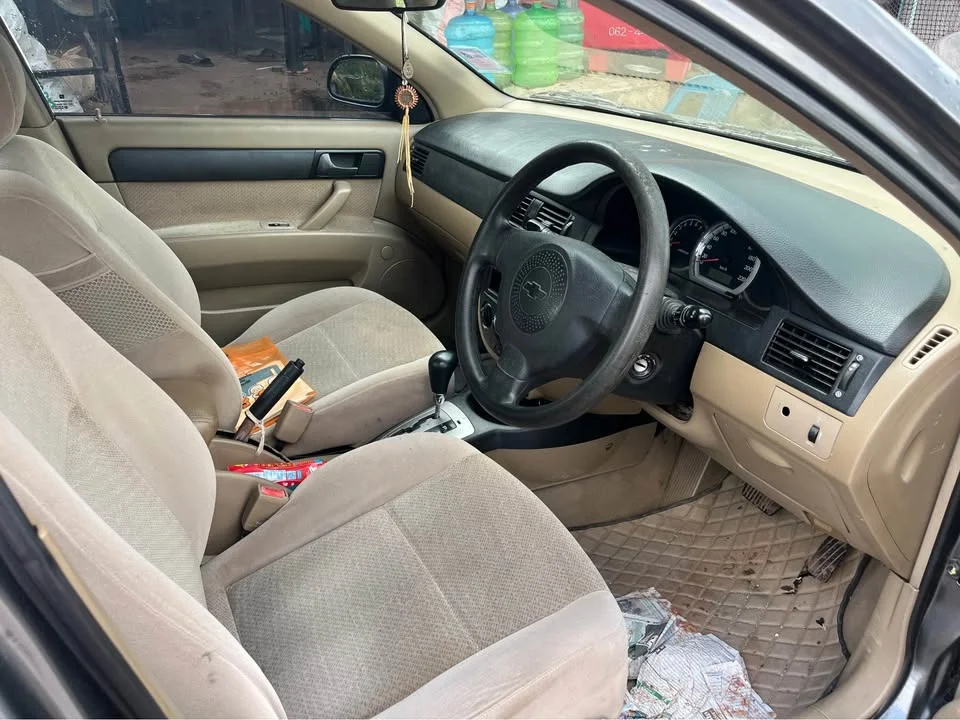 2005 Chevrolet Optra 3