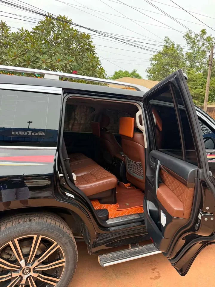 2020 Toyota Land Cruiser J200 3