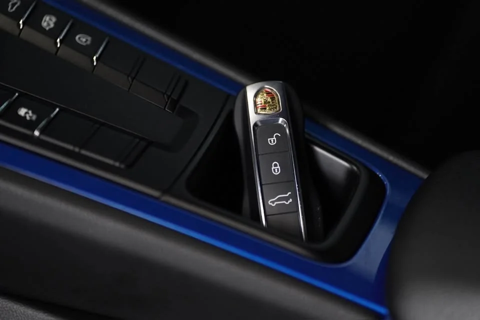 2015 Porsche Boxster and Cayman III 2