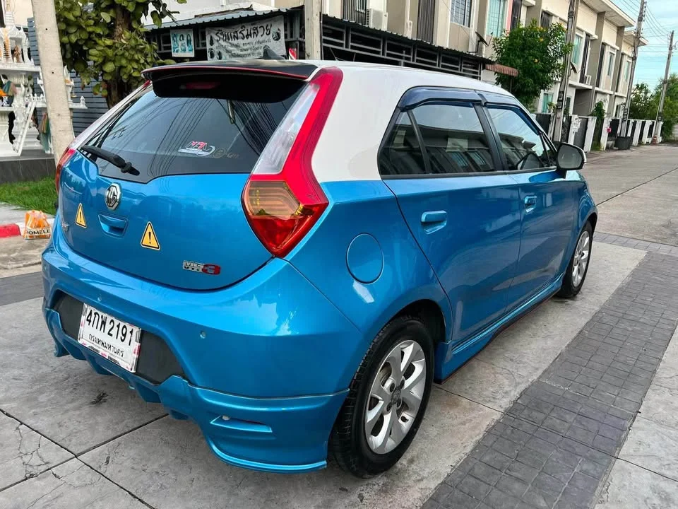 2015 MG 3 II 3