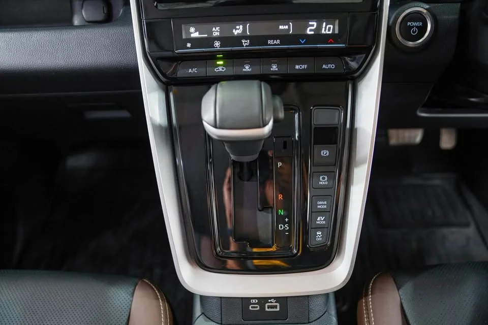 2023 Toyota Innova III 2