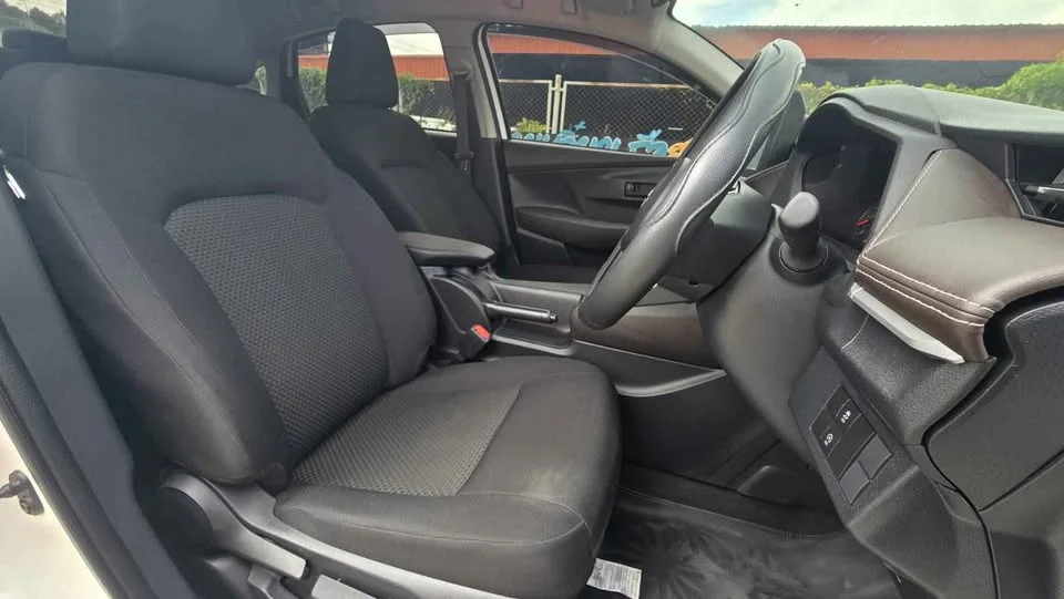 2025 Toyota Yaris ATIV IV 3