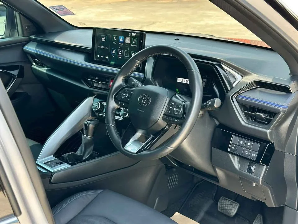 2024 Toyota Yaris Cross AC200 3