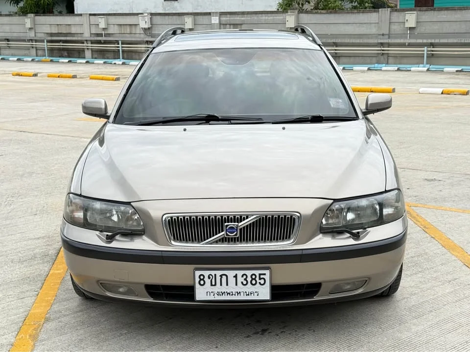 2004 Volvo V70 II 2