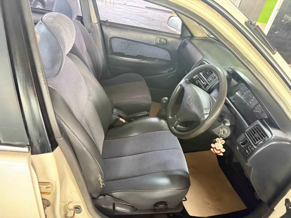 Toyota Corolla Altis VIII (E110) 2