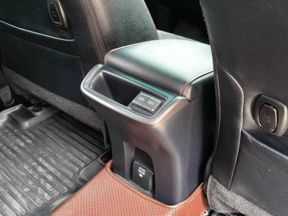 2023 Toyota Fortuner II 3