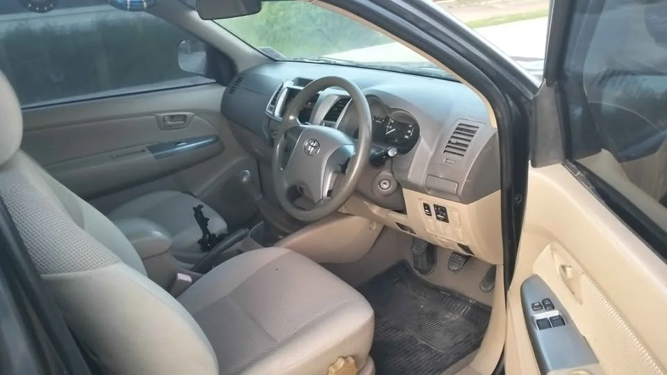 2012 Toyota Hilux VII 3