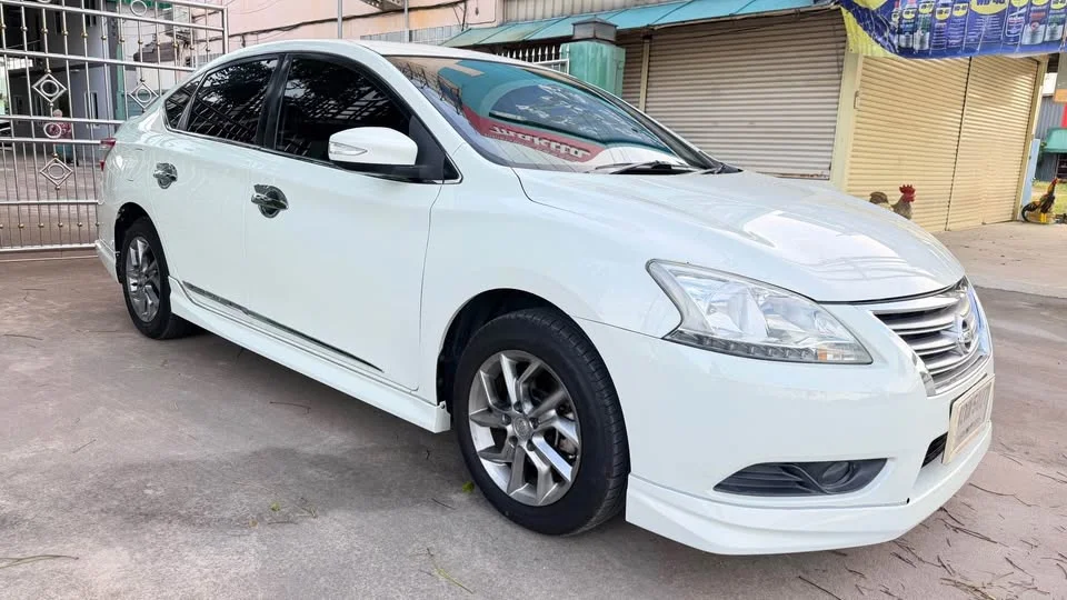2013 Nissan Sylphy III (B17) 2