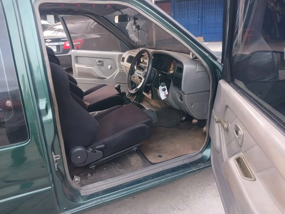 2000 Isuzu Faster Dragon Eyes III 2