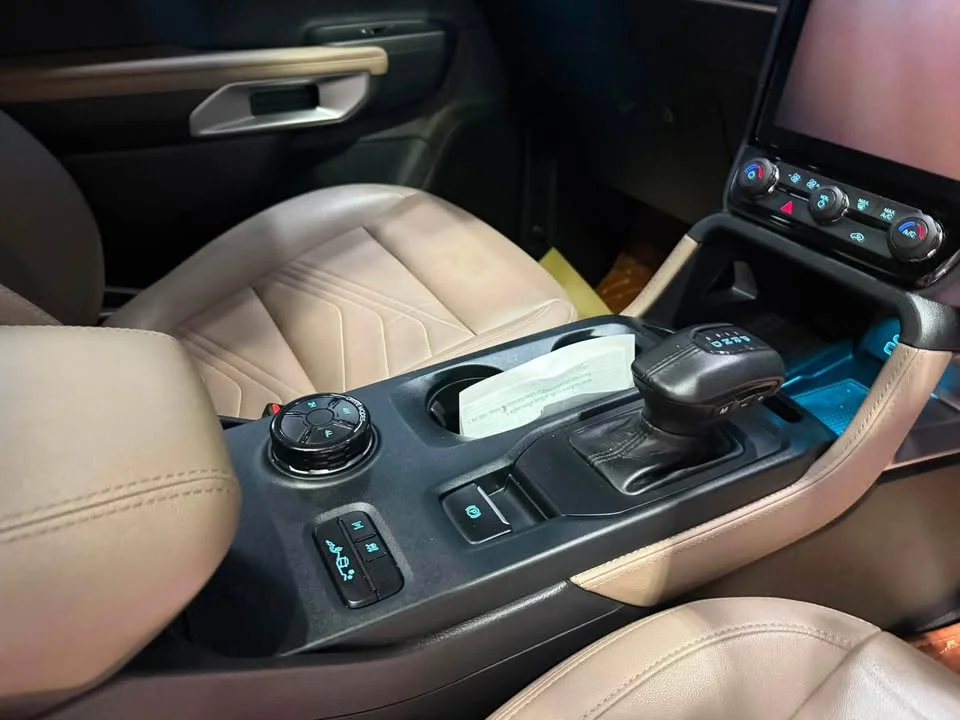 2023 Ford Everest III 3