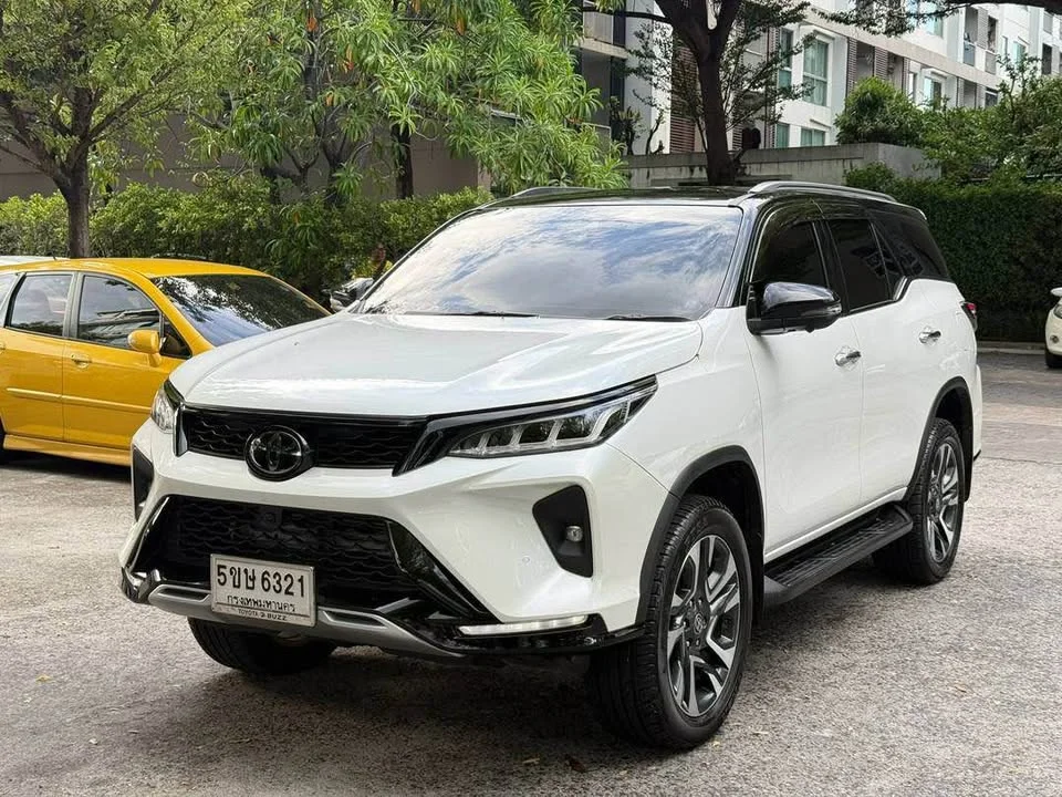2024 Toyota Fortuner II 2
