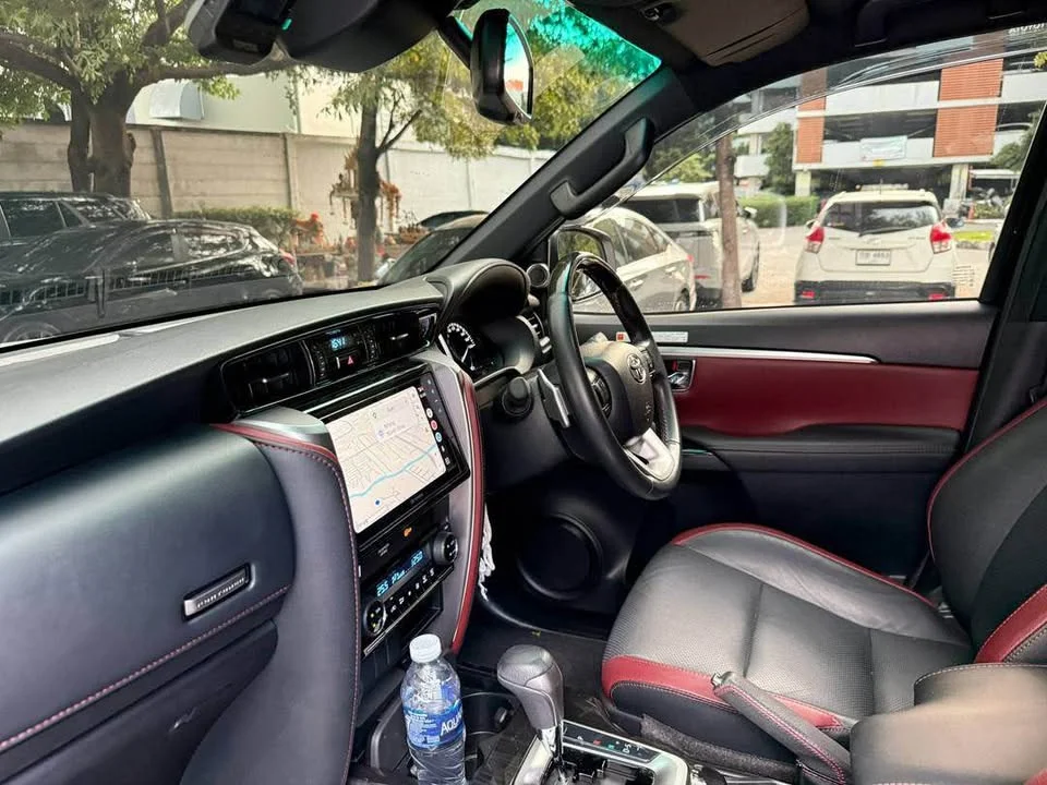 2024 Toyota Fortuner II 3