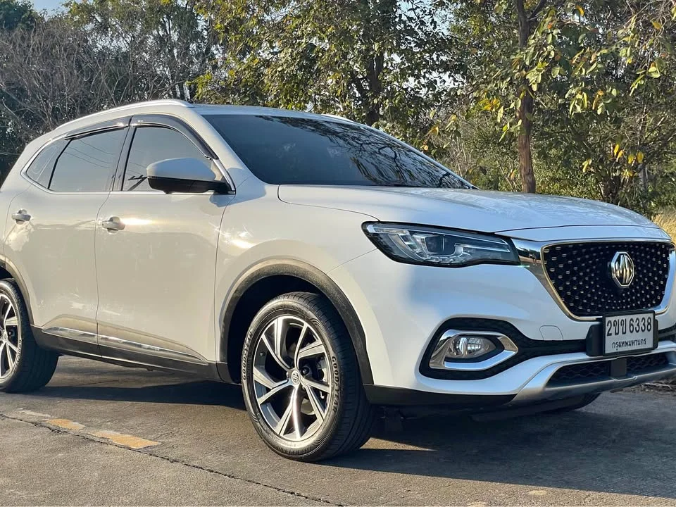 2021 MG HS 2