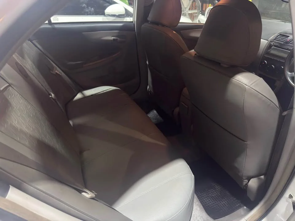 2010 Toyota Corolla Altis X (E140) 2