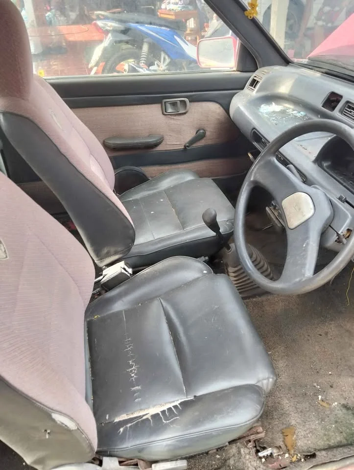 1998 Daihatsu Mira L200 3
